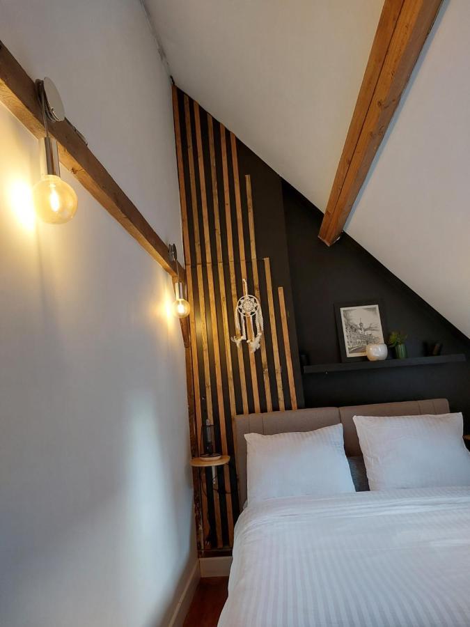 Loft De La Raquette Apartment Mons Bagian luar foto